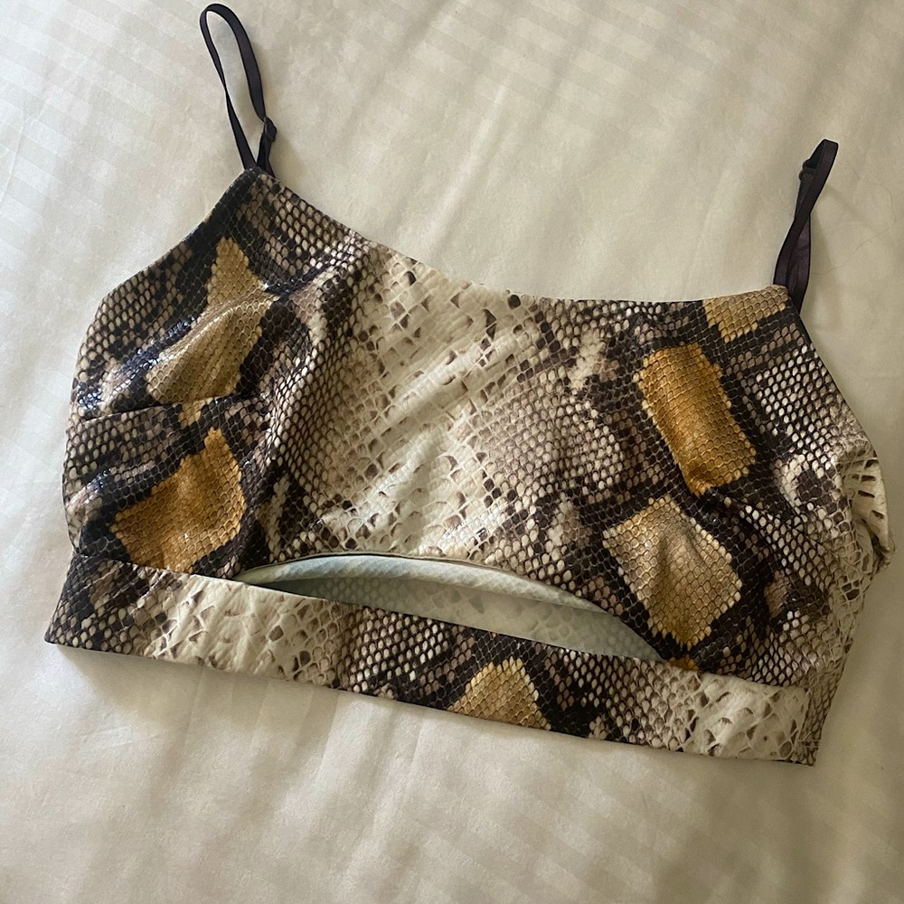 Windsor Snake Croptop 🤎